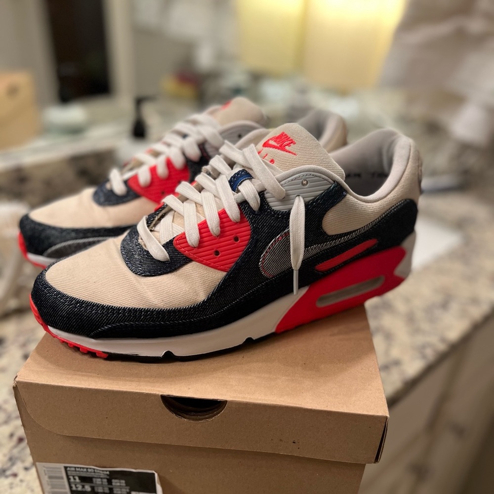 Nike Air Max 90 Denham. Men sz 11 Includes box and sticker that came w/pair.